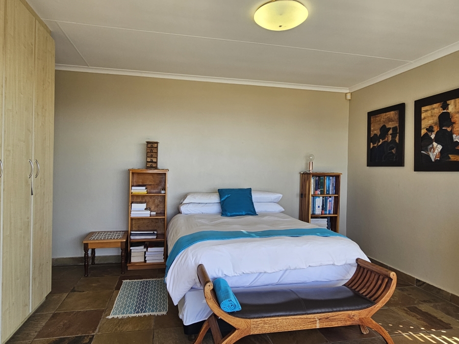 4 Bedroom Property for Sale in Wavecrest Eastern Cape